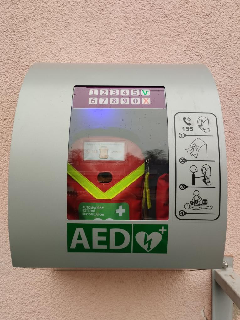 Umístění defibrilátoru